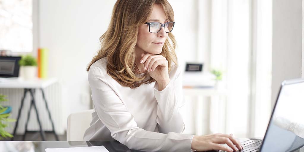 How-to-Select-the-Right-eLearning-Authoring-Tools-and-Services-min